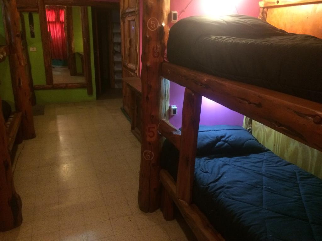 Wood House Hostel Сан-Карлос-де-Барілоче Номер фото