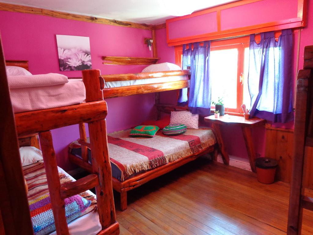 Wood House Hostel Сан-Карлос-де-Барілоче Номер фото